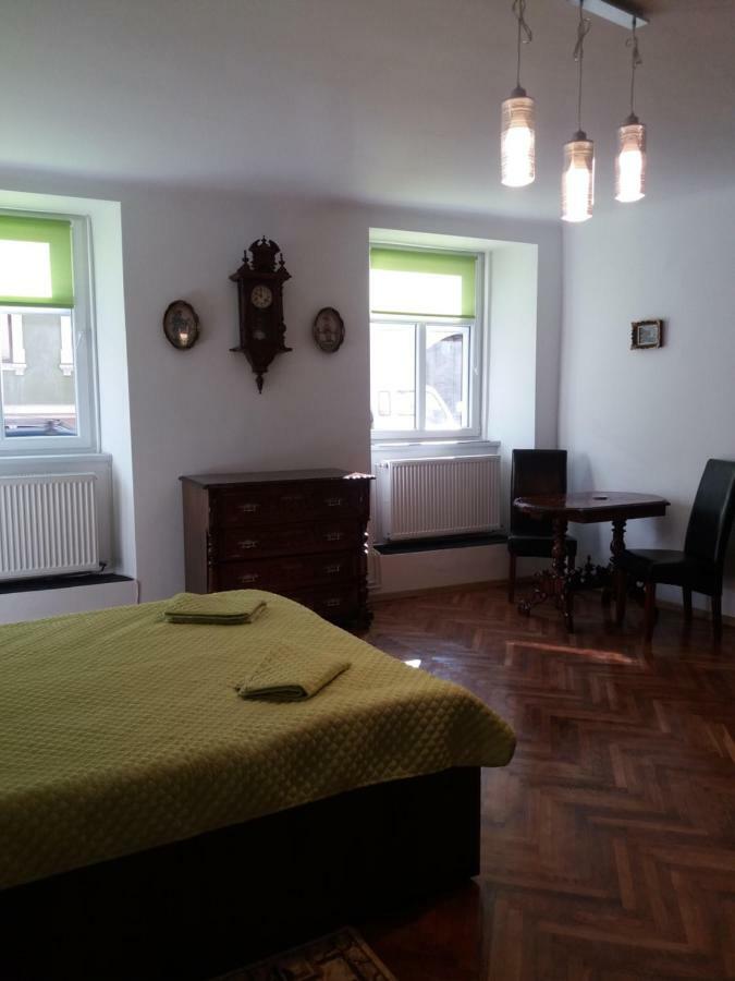 Charming Downtown Studio Braşov Exteriör bild